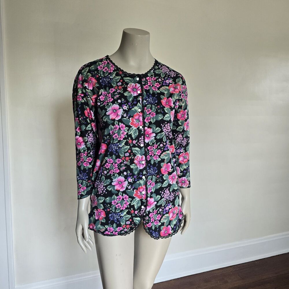 Victoria’s Secret Womens Vintage Gold Label Sleep Cardigan Sweater Floral Button